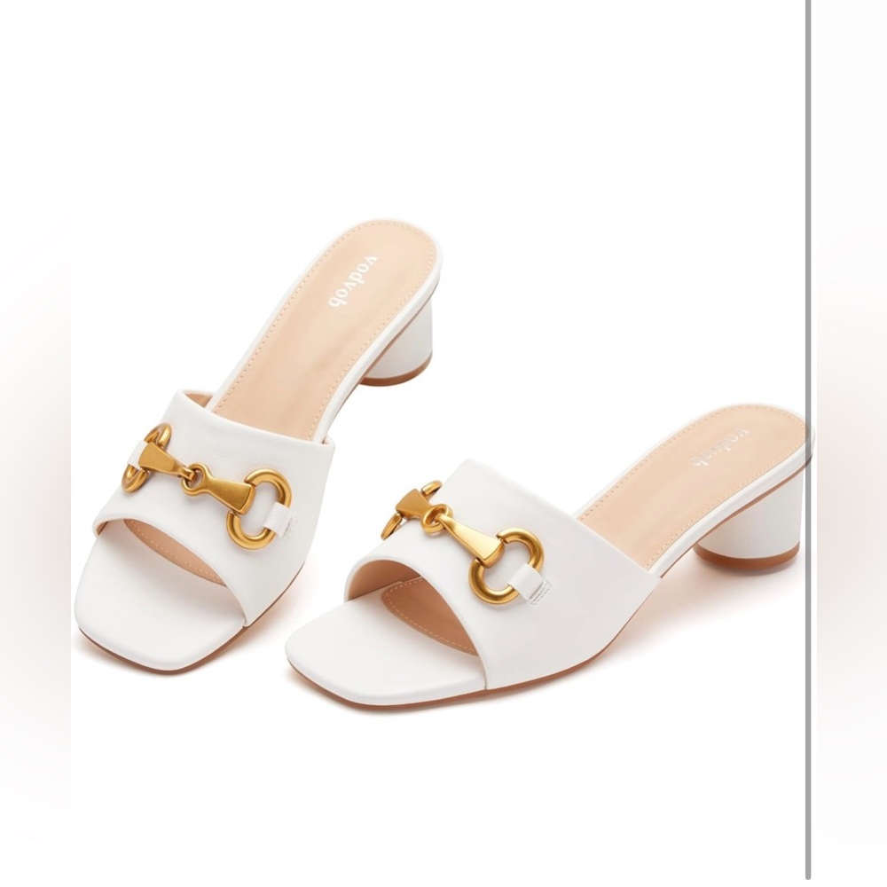 NWOB- VodVob Women's Low Block Round Heel Slip on Square Open Toe Mules Sandals